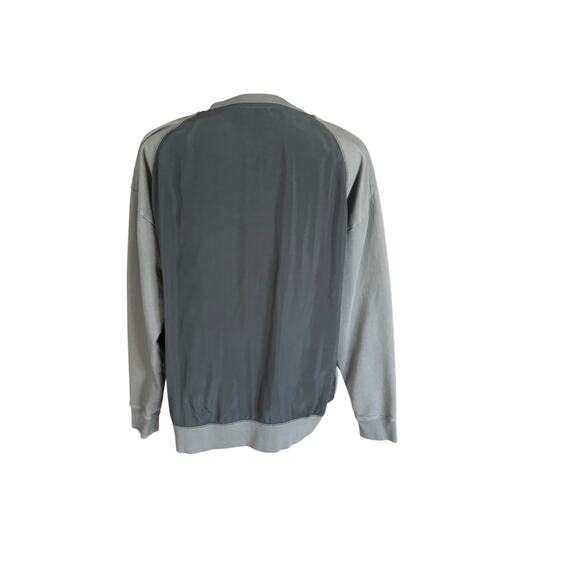 Closed Gray Sweatshirt Size Medium Two Panel Fabric - Picture 5 of 9